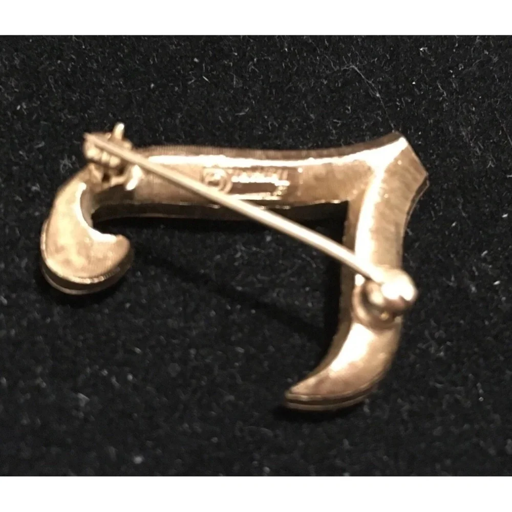 TRIFARI Elegant Gold Tone Letter  L Brooch